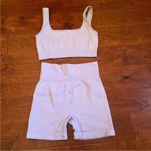 Amazon Women's Light Purple Ribbed Sports Bra Set